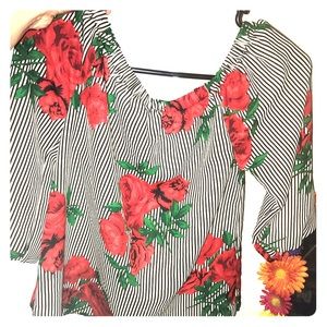 Off the shoulder floral top!